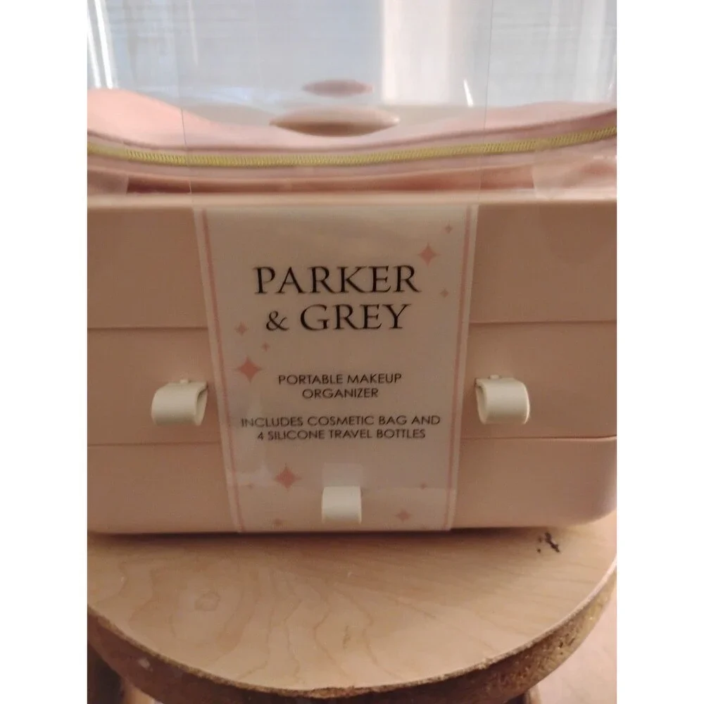 Parker And Grey Pink Portable Makeup Organizer Travel Case College Campus Dorm